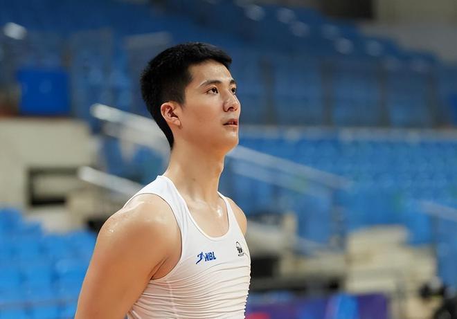 州赛后传来1喜2忧萨林杰与三号位存弊端！龙8游戏国际登录北控107-105击败广