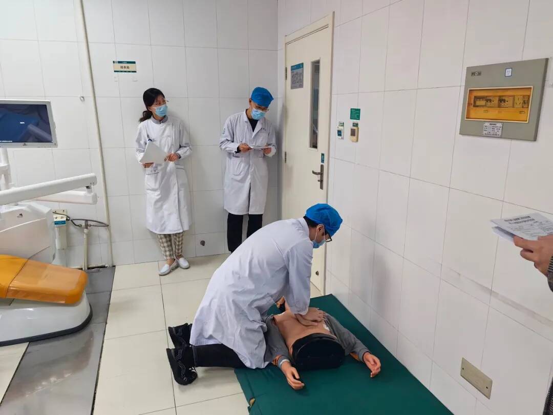 举办招远市健康口腔医疗技能竞赛龙8体育入口招远市人民医院成功(图3)