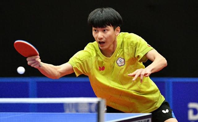 中国天才少年状态低迷决胜局4比11惨败龙8游戏进入2比3爆冷一轮游！21岁(图4)