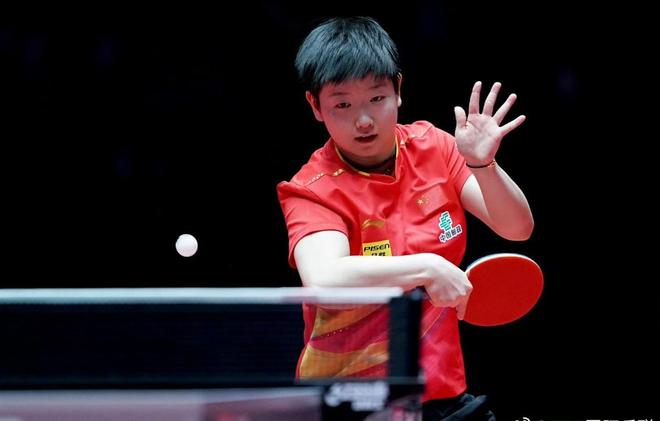 美梁靖崑3-1黄镇廷首秀顺利获胜孙颖莎4-0张墨世界杯首秀表现完(图4)